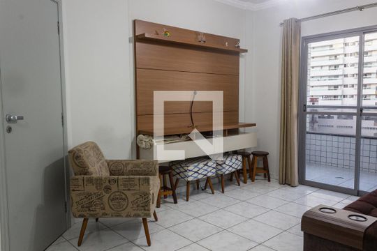 Sala de apartamento para alugar com 3 quartos, 105m² em Aviação, Praia Grande
