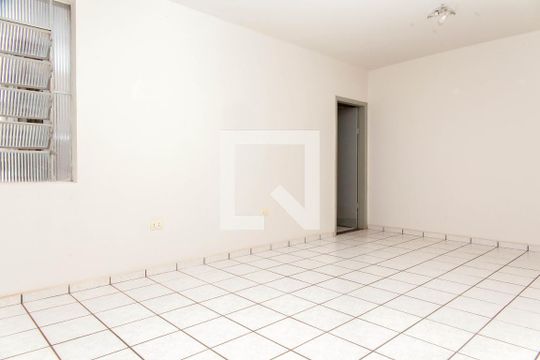 Apartamento para alugar com 3 quartos, 140m² em Lidice, Uberlândia