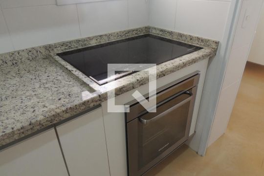 Cozinha de apartamento à venda com 2 quartos, 81m² em Vila Joao Jorge, Campinas