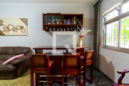 Sala de Estar de casa à venda com 3 quartos, 220m² em Vila Califórnia, São Paulo