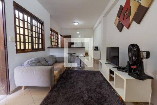 Casa para alugar com 2 quartos, 72m² em Ferreira, São Paulo