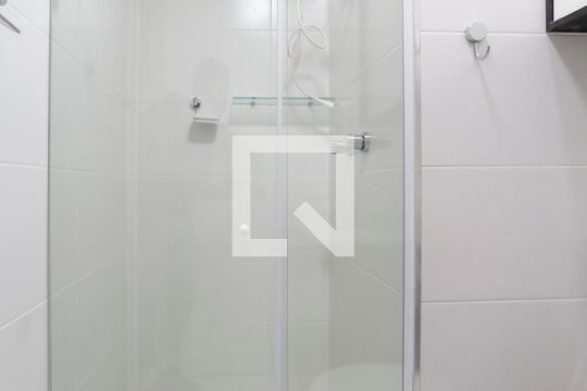Banheiro de apartamento para alugar com 1 quarto, 42m² em Bela Vista, São Paulo