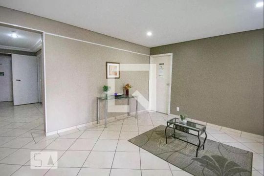 Hall de Entrada de apartamento à venda com 2 quartos, 74m² em Usina Piratininga, São Paulo