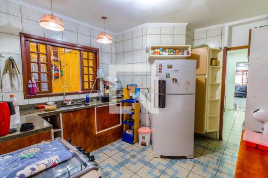 Cozinha de casa para alugar com 3 quartos, 150m² em Canto do Forte, Praia Grande