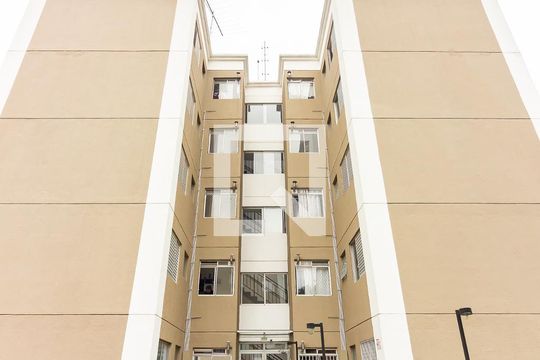 Fachada de apartamento para alugar com 2 quartos, 40m² em São Pedro, Osasco