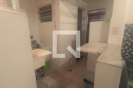 Área de serviço de apartamento para alugar com 2 quartos, 68m² em Ipiranga, São Paulo