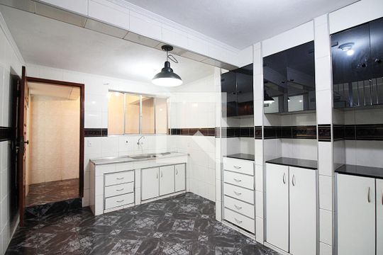 Cozinha de casa à venda com 4 quartos, 193m² em Jardim Farina, São Bernardo do Campo