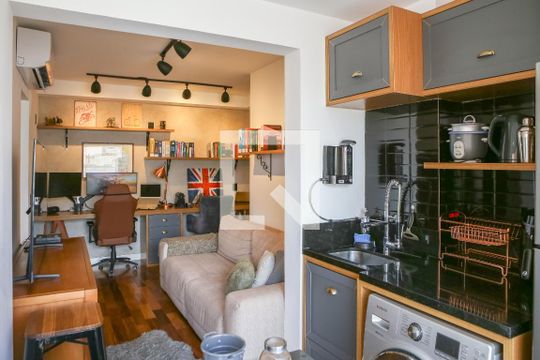 Cozinha de apartamento à venda com 1 quarto, 36m² em Barra Funda, São Paulo