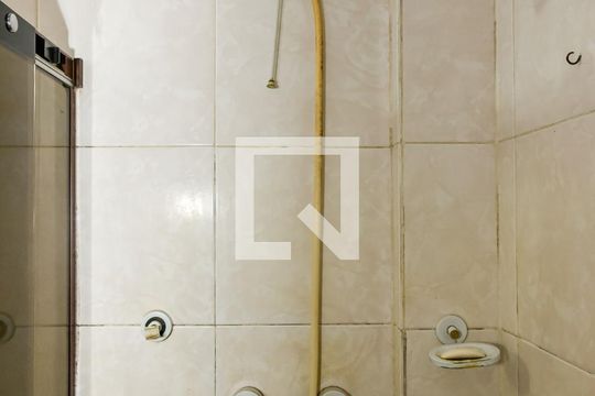 Banheiro de apartamento para alugar com 2 quartos, 85m² em Leblon, Rio de Janeiro