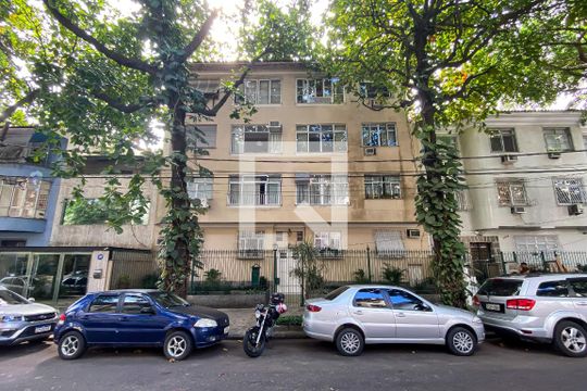 Fachada de apartamento para alugar com 2 quartos, 85m² em Leblon, Rio de Janeiro