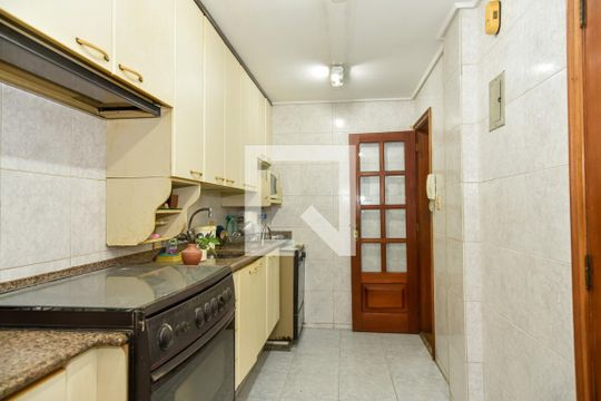 Cozinha de apartamento para alugar com 2 quartos, 85m² em Leblon, Rio de Janeiro