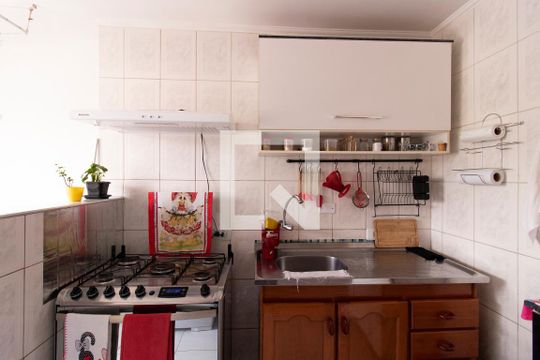 Cozinha de apartamento à venda com 2 quartos, 55m² em Vila Iório, São Paulo