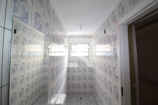 Banheiro 1 suite de casa de condomínio à venda com 4 quartos, 207m² em Vila Caminho do Mar, São Bernardo do Campo
