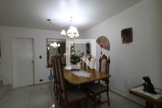 Sala de casa à venda com 3 quartos, 320m² em Jardim Caravelas, São Paulo