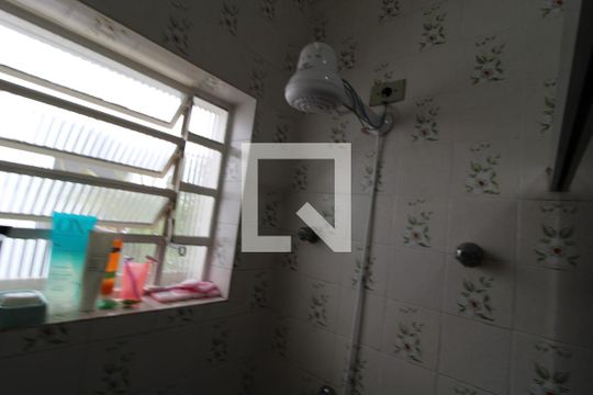 Chuveiro banheiro comum de casa à venda com 3 quartos, 320m² em Jardim Caravelas, São Paulo