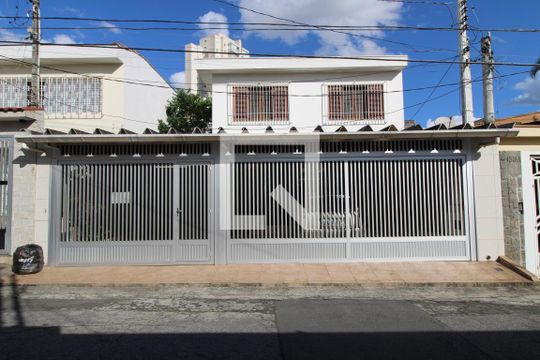 Fachada de casa à venda com 3 quartos, 320m² em Jardim Caravelas, São Paulo