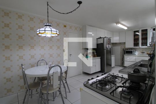 Cozinha de casa à venda com 3 quartos, 320m² em Jardim Caravelas, São Paulo