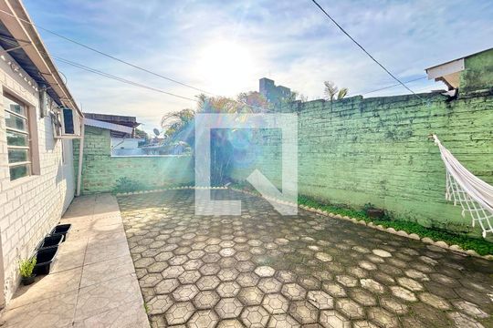 Vista/Sala de casa à venda com 2 quartos, 110m² em Vila Nova, Novo Hamburgo