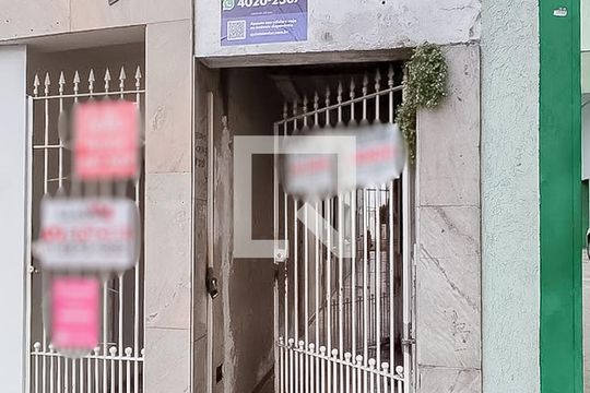 Fachada de casa para alugar com 1 quarto, 40m² em Ipiranga, São Paulo