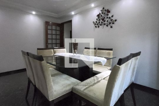 Sala de casa à venda com 3 quartos, 222m² em Jardim Paraventi, Guarulhos