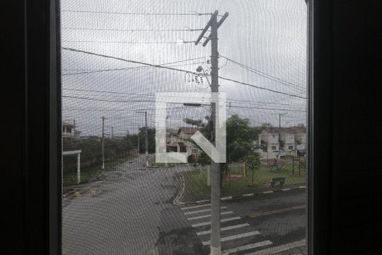 Vista do Quarto 1 de casa de condomínio para alugar com 2 quartos, 48m² em Residencial Parque Cumbica, Guarulhos