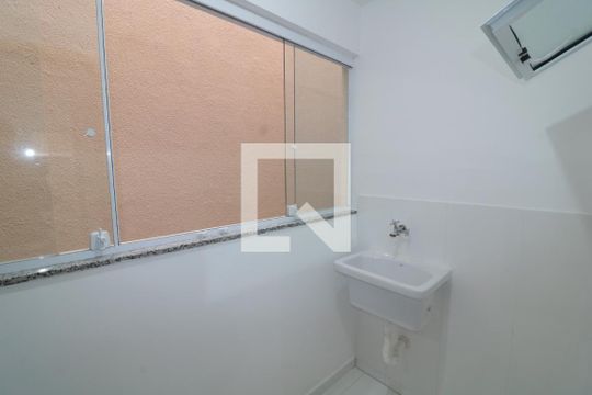 Área de Serviço de apartamento para alugar com 1 quarto, 40m² em Vila Salete, São Paulo