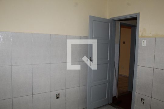 Quarto 2 de casa para alugar com 2 quartos, 80m² em Ramos, Rio de Janeiro