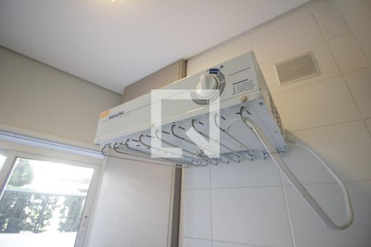 Área de Serviço de apartamento para alugar com 2 quartos, 96m² em Jardim Leonor, São Paulo