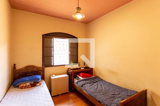 Quarto 2 de casa à venda com 4 quartos, 258m² em Santa Amelia, Belo Horizonte
