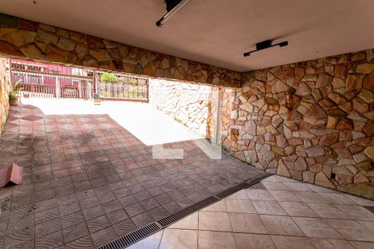 Garagem de casa à venda com 4 quartos, 258m² em Santa Amelia, Belo Horizonte