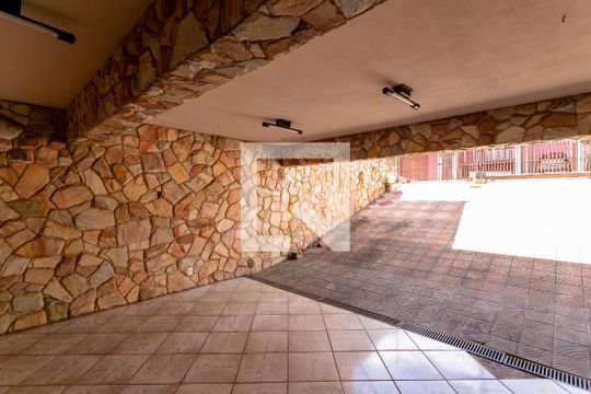 Garagem de casa à venda com 4 quartos, 258m² em Santa Amelia, Belo Horizonte