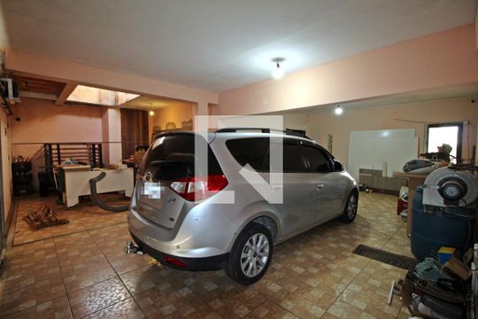 Garagem de casa à venda com 4 quartos, 700m² em Jardim Itatiaia, Campinas