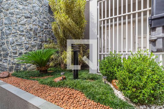 Frente do Imóvel de casa à venda com 4 quartos, 360m² em Vila Tibiriçá, Santo André