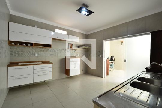 Cozinha de apartamento à venda com 2 quartos, 118m² em Mirandópolis, São Paulo