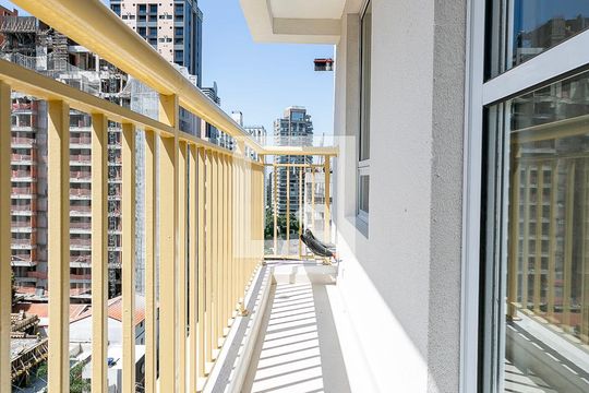 Varanda de apartamento para alugar com 1 quarto, 32m² em Pinheiros, São Paulo