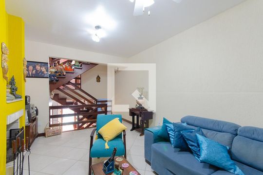 Casa à venda com 3 quartos, 166m² em Ipanema, Porto Alegre