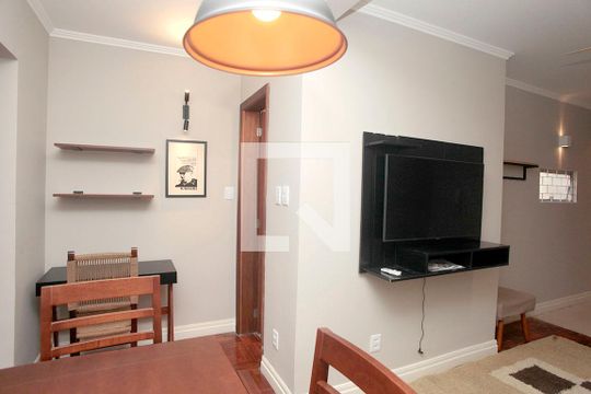 Sala de apartamento para alugar com 1 quarto, 45m² em Bom Fim, Porto Alegre