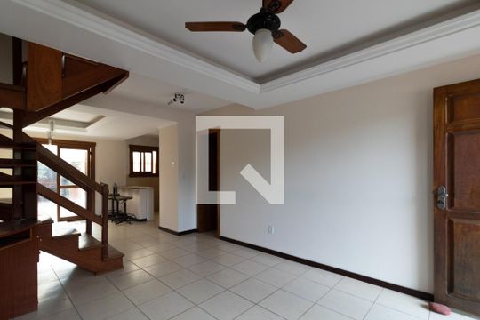 Sala de casa à venda com 3 quartos, 172m² em Hípica, Porto Alegre