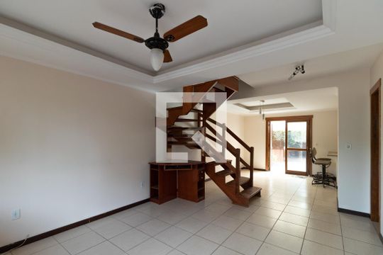 Sala de casa à venda com 3 quartos, 172m² em Hípica, Porto Alegre