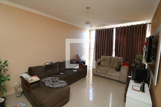 Casa à venda com 3 quartos, 160m² em Vila Divina Pastora, São Paulo