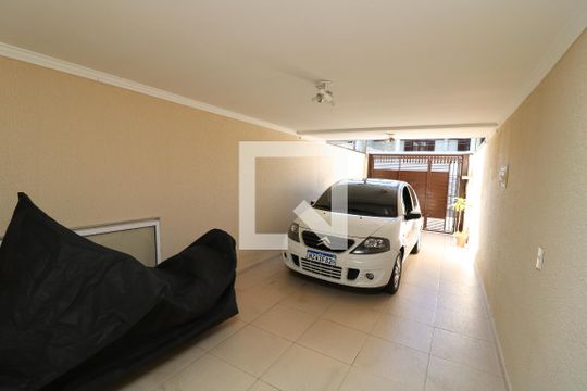 Garagem de casa à venda com 3 quartos, 160m² em Vila Divina Pastora, São Paulo