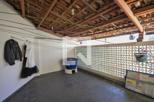 Area de Serviço de casa à venda com 5 quartos, 300m² em Vila Monumento, São Paulo