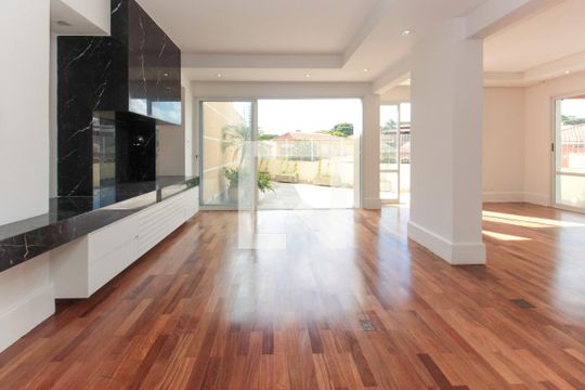 Sala de apartamento à venda com 2 quartos, 210m² em Vila Madalena, São Paulo
