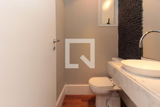 Lavabo de apartamento à venda com 2 quartos, 210m² em Vila Madalena, São Paulo