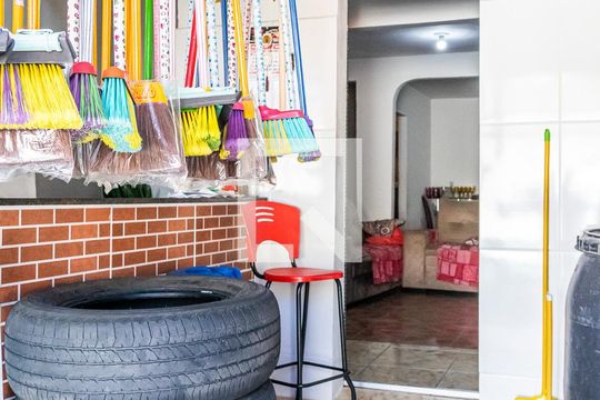 Entrada de casa à venda com 4 quartos, 200m² em São João Batista (venda Nova), Belo Horizonte