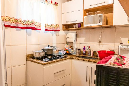 Cozinha de casa à venda com 4 quartos, 200m² em São João Batista (venda Nova), Belo Horizonte