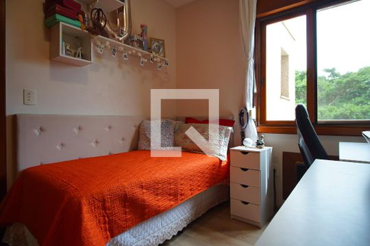 Quarto 1 de apartamento à venda com 4 quartos, 203m² em Jardim Lindóia, Porto Alegre