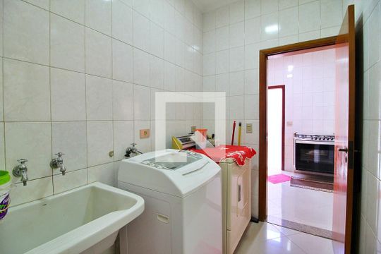 Área de Serviço de casa à venda com 4 quartos, 300m² em Vila Camilópolis, Santo André