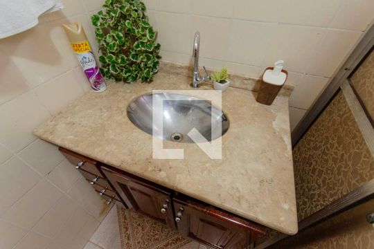 Casa 1 Banheiro de casa à venda com 4 quartos, 224m² em Cidade Líder, São Paulo