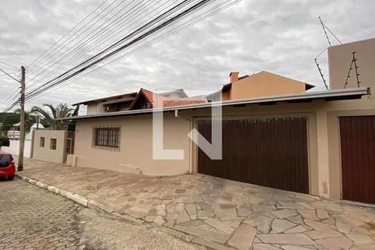 Fachada de casa à venda com 4 quartos, 230m² em Santo Afonso, Novo Hamburgo